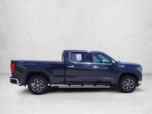 Used 2023 GMC Sierra 1500 SLT w/ SLT Premium Plus Package AWD/4WD image 5
