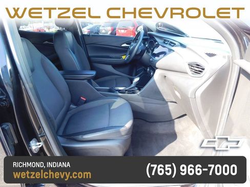 Used 2023 Buick Encore GX Preferred w/ Cold Weather Comfort Package AWD/4WD image 17
