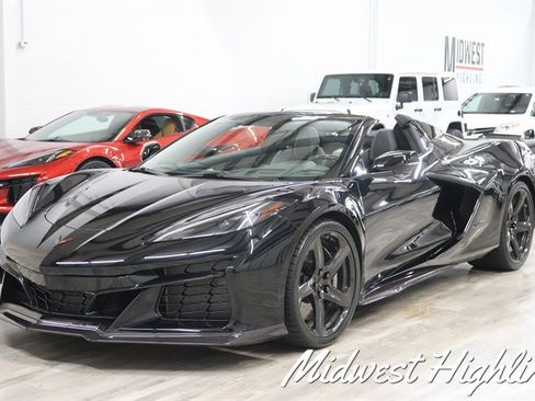 Used 2023 Chevrolet Corvette Z06 RWD image 6