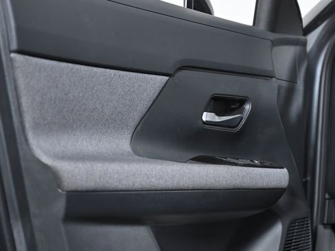 New 2026 Nissan Kicks SV w/ SV Premium Package image 24