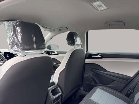 New 2025 Volkswagen Taos S image 6