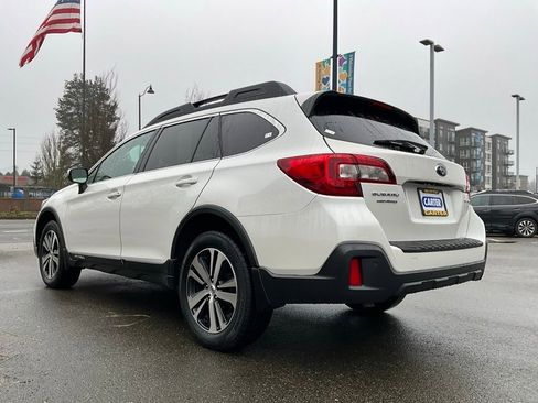 Used 2018 Subaru Outback 2.5i Limited image 6
