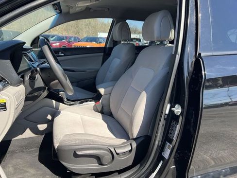 Used 2018 Hyundai Tucson SE image 15