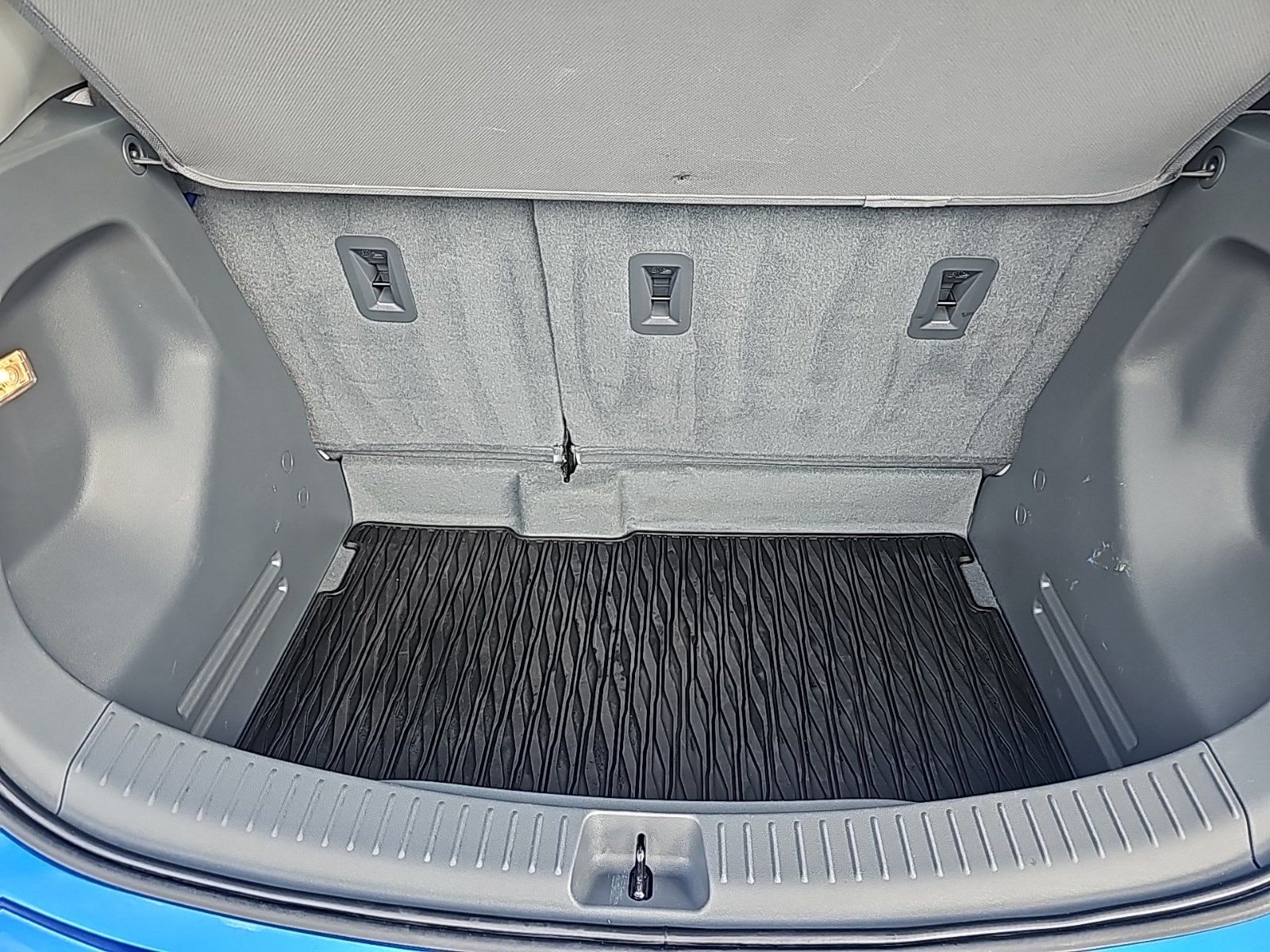 Used 2020 Chevrolet Bolt LT FWD image 19