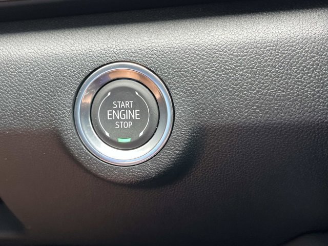 Used 2026 GMC Terrain AT4 w/ Convenience Package III AWD/4WD image 32