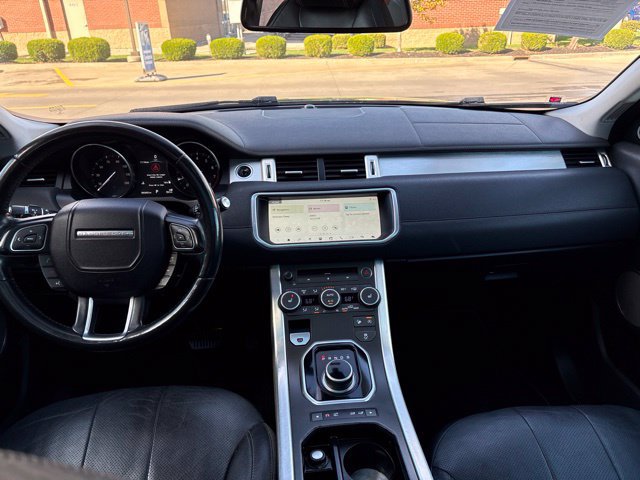 Used 2017 Land Rover Range Rover Evoque SE AWD/4WD image 29