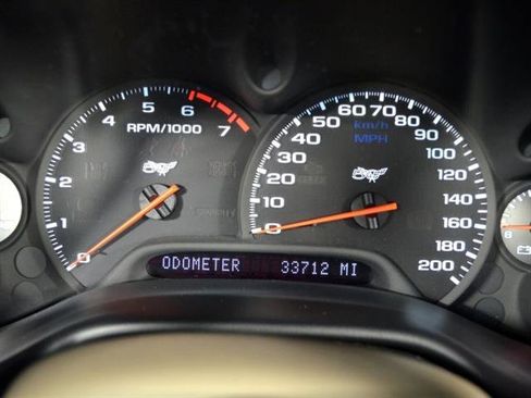 Used 2003 Chevrolet Corvette Convertible w/ Preferred Equipment Group1 image 17