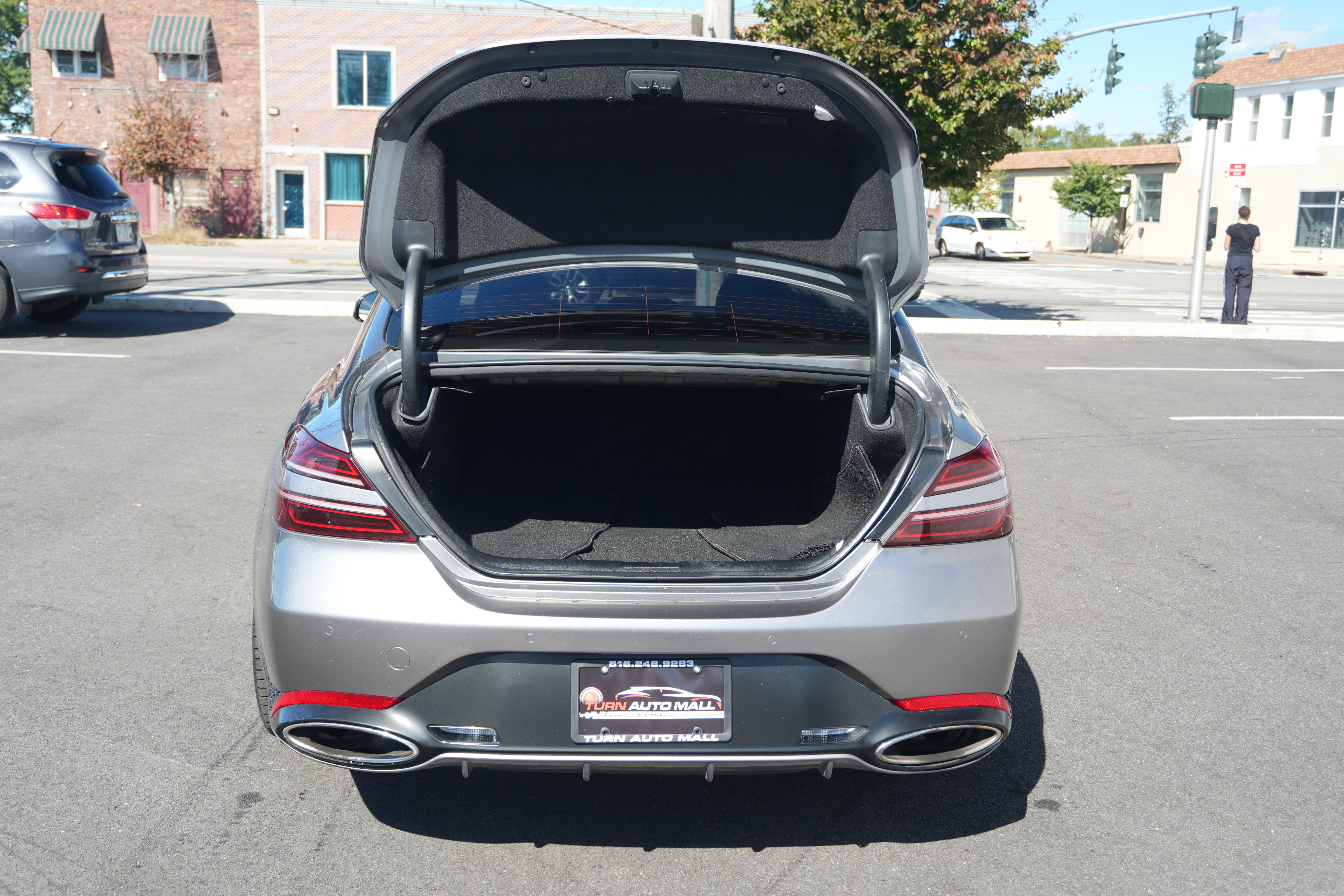 Used 2023 Genesis G70 3.3T w/ Sport Advanced Package AWD/4WD image 19
