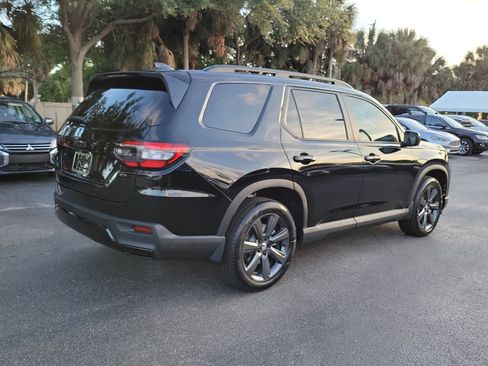New 2026 Honda Pilot Sport image 6