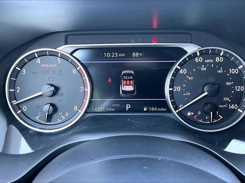 Used 2023 Nissan Rogue SV AWD/4WD image 19
