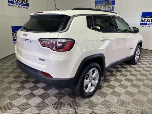 Used 2019 Jeep Compass Latitude AWD/4WD image 13