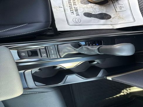 Used 2025 Toyota Camry SE w/ Multimedia Upgrade Package image 21