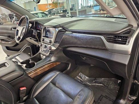 Used 2018 Chevrolet Tahoe LT w/ RST Edition AWD/4WD image 8