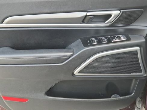 Used 2022 Kia Telluride S FWD image 34