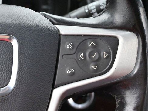 Used 2020 GMC Terrain SLE w/ Driver Convenience Package AWD/4WD image 19