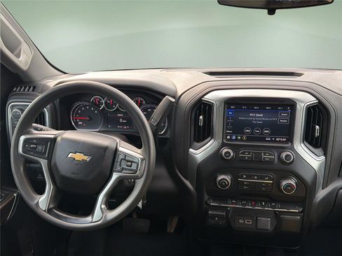 Used 2022 Chevrolet Silverado 2500 LT AWD/4WD image 9