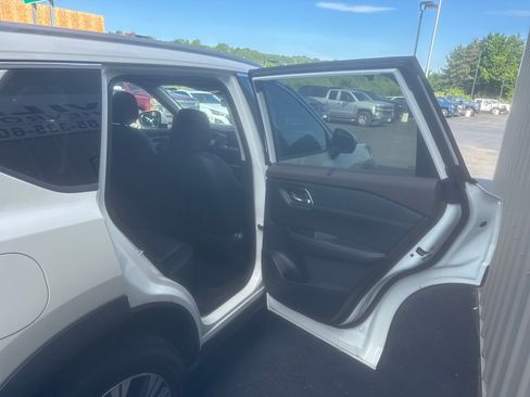 Used 2021 Nissan Rogue SV w/ Premium Package AWD/4WD image 7