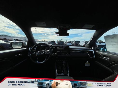 New 2026 GMC Canyon Elevation image 16