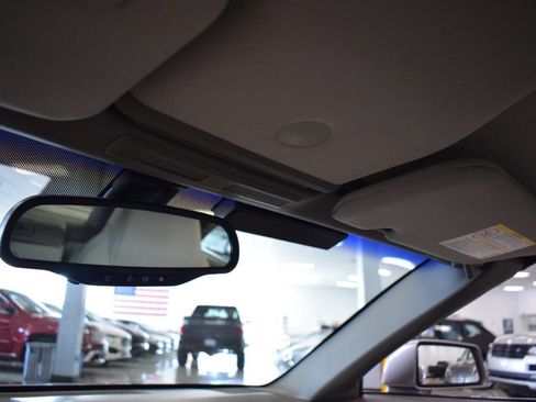 Used 2005 Cadillac XLR image 88