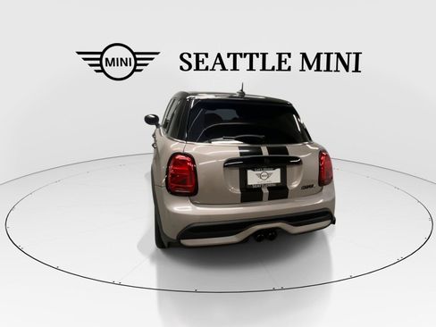 Used 2022 MINI Cooper S w/ Premium Package FWD image 9
