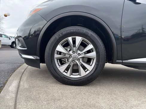 Used 2018 Nissan Murano SV image 10