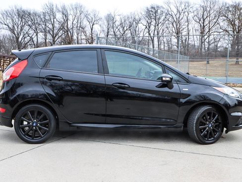 Used 2019 Ford Fiesta ST-Line w/ ST Line Cold Weather Package image 5
