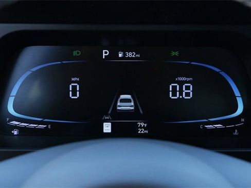 Certified 2026 Hyundai Elantra Sport image 12