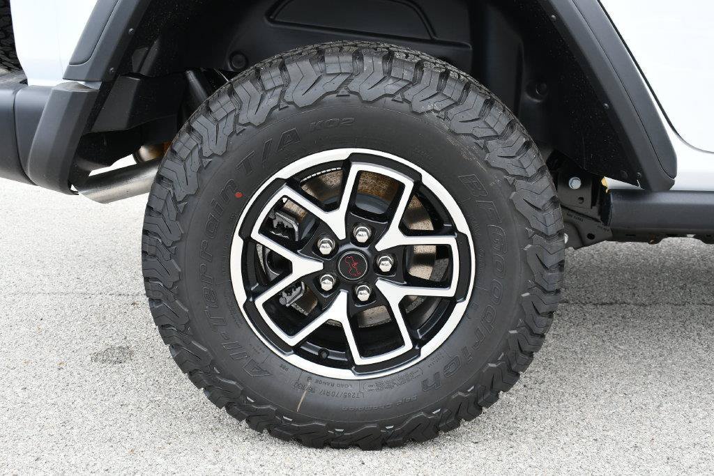 New 2026 Jeep Wrangler Unlimited Rubicon w/ Safety Group AWD/4WD image 8