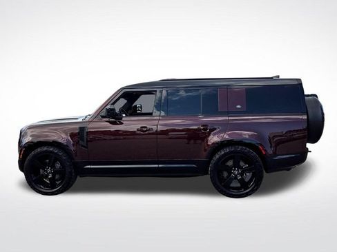 Used 2024 Land Rover Defender 130 X-Dynamic SE AWD/4WD image 5