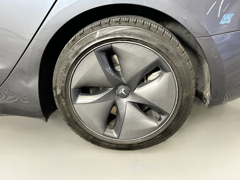 Used 2020 Tesla Model 3 Long Range AWD/4WD image 11