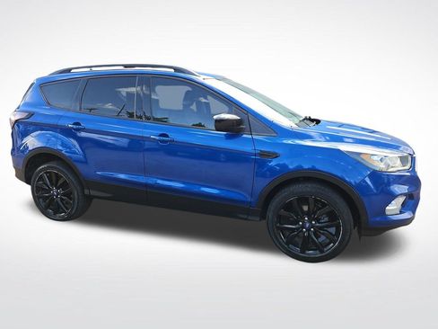 Used 2018 Ford Escape SE w/ SE Sport Appearance Package FWD image 6