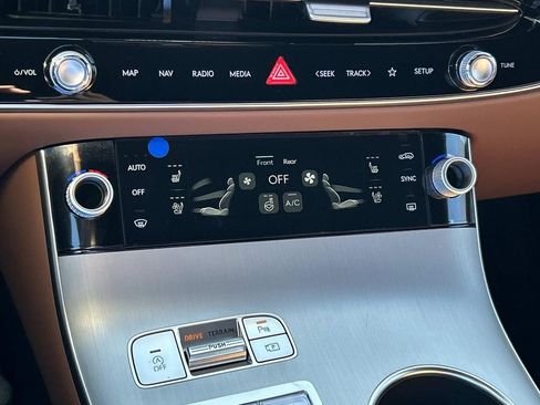 New 2026 Genesis GV70 2.5T Advanced image 34