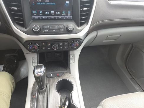 Used 2019 GMC Acadia SLT AWD/4WD image 23