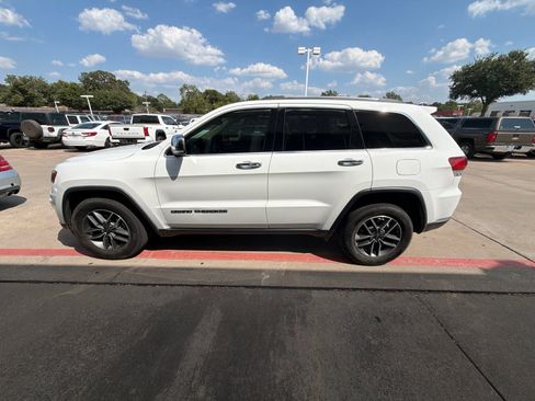 Used 2020 Jeep Grand Cherokee Limited w/ Luxury Group II AWD/4WD image 4