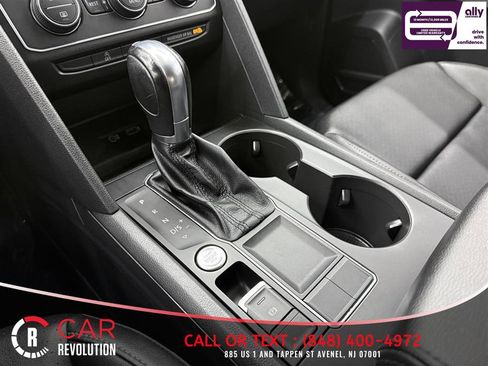 Used 2018 Volkswagen Atlas SE image 24