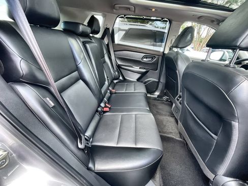 Used 2022 Nissan Rogue SV w/ SV Premium Package FWD image 26