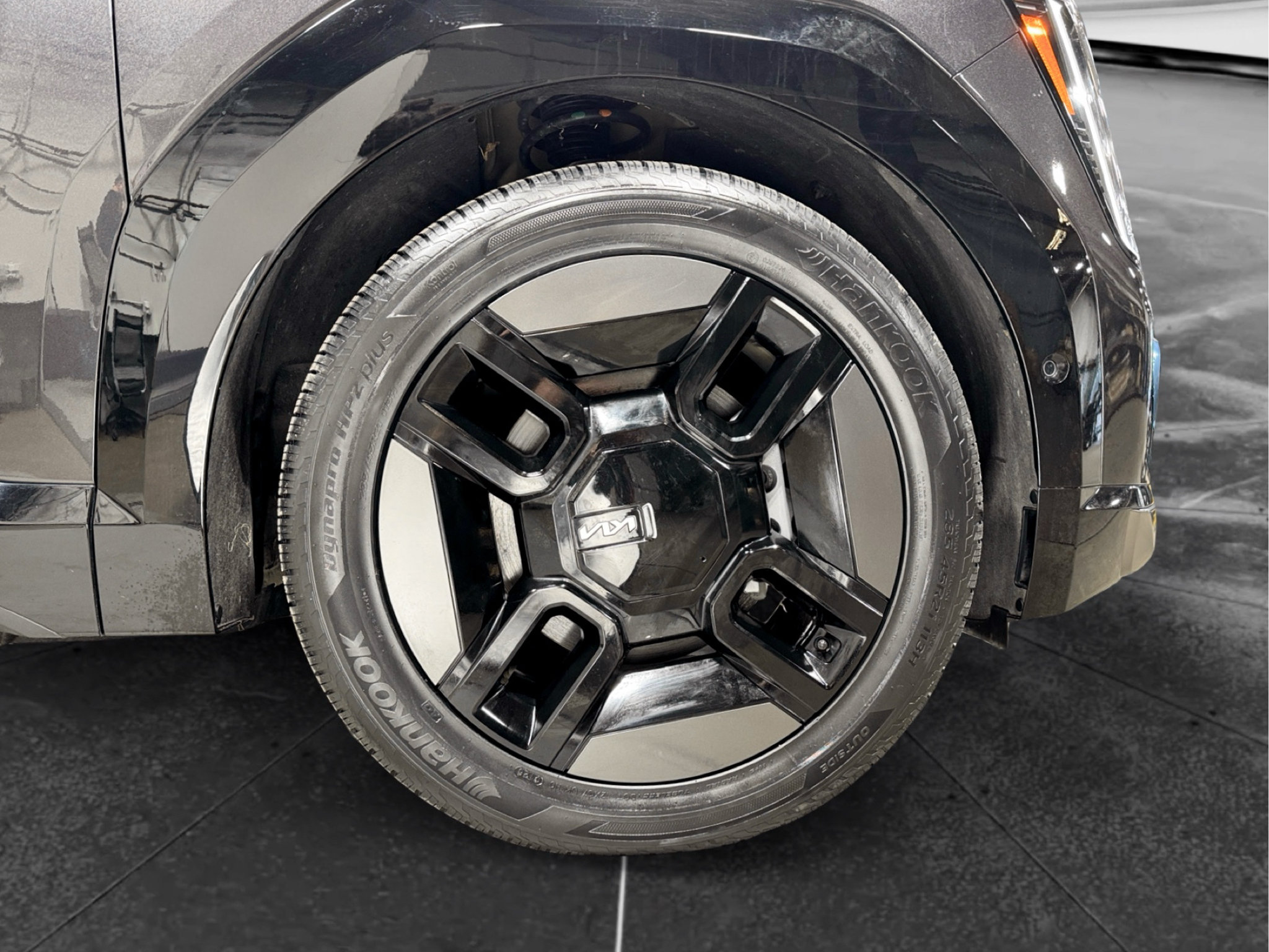 Used 2024 Kia EV9 GT-Line AWD/4WD image 39