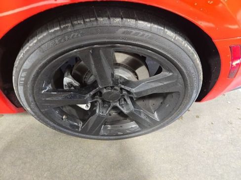 Used 2017 Chevrolet Camaro SS RWD image 11