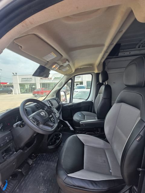 Used 2024 RAM ProMaster 2500 w/ Convenience Group FWD image 12