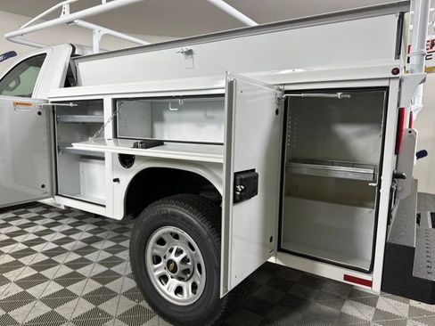 New 2025 Chevrolet Silverado 2500 W/T RWD image 7