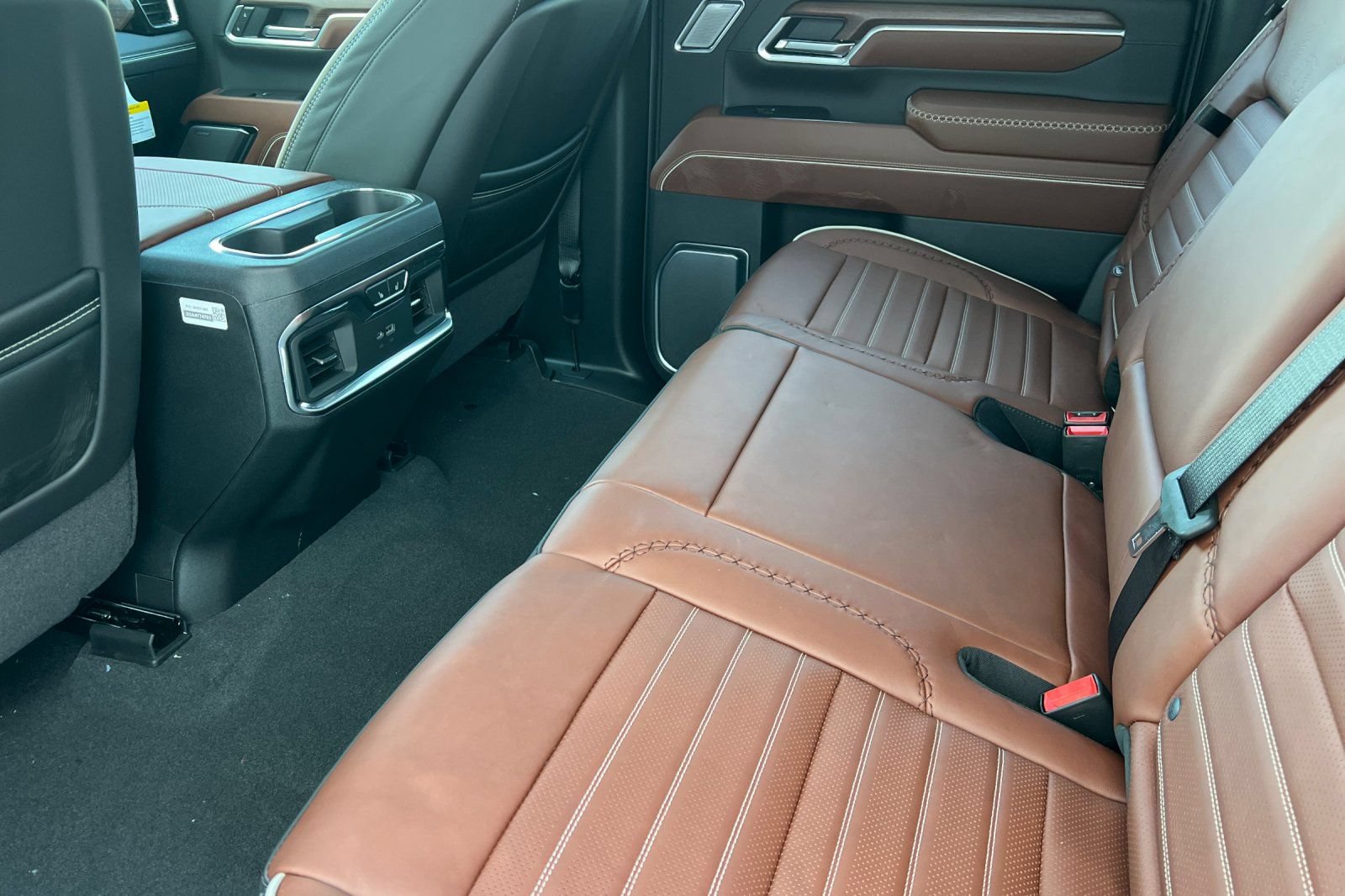New 2026 GMC Sierra 2500 Denali Ultimate AWD/4WD image 9