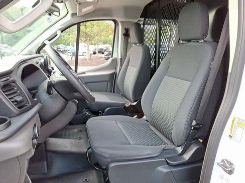 Used 2023 Ford Transit 250 Low Roof AWD w/ Exterior Upgrade Package image 17