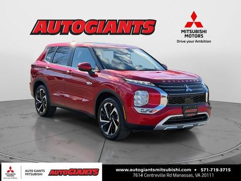 New 2025 Mitsubishi Outlander SE image 1