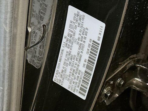 Used 2025 MAZDA CX-50 AWD 2.5 S w/ Premium Package image 12