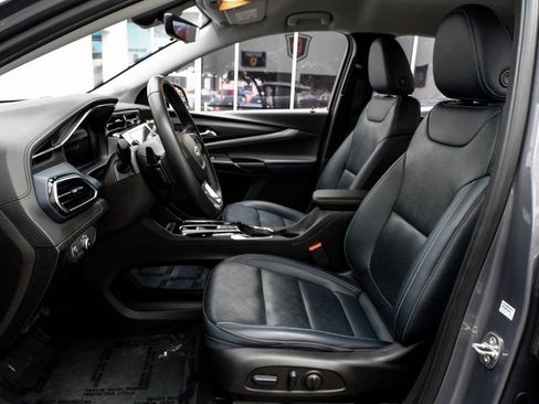 Used 2023 Chevrolet Bolt EUV Premier image 4