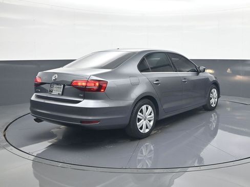 Used 2017 Volkswagen Jetta S image 7