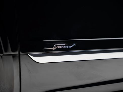 Used 2022 Bentley Bentayga Speed AWD/4WD image 23