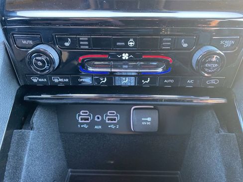 Used 2022 Jeep Grand Cherokee L Limited image 38