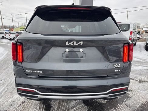 Used 2023 Kia Sorento SX image 6