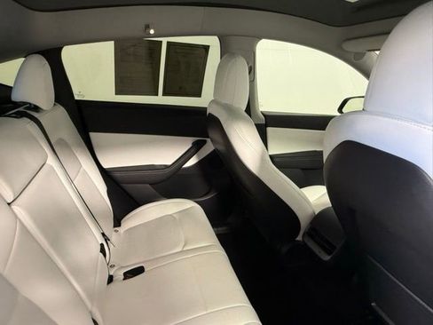 Used 2021 Tesla Model Y Performance AWD/4WD image 45